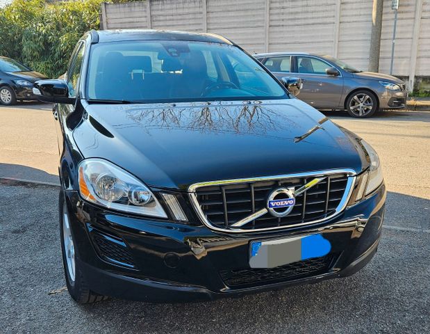 Volvo XC 60 XC60 D5 AWD Momentum