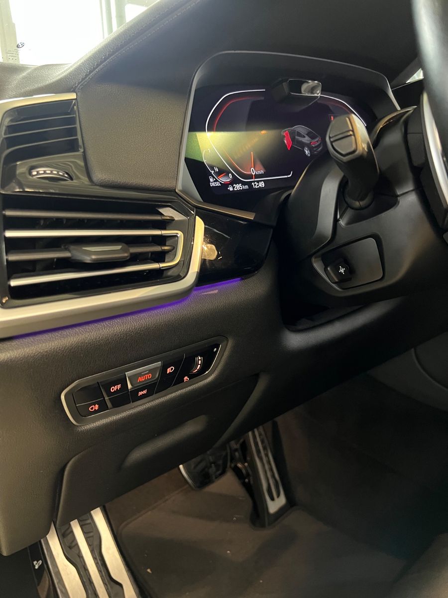 Fahrzeugabbildung BMW X6 xDrive 30 d M Sport * 22" M FELGEN *LASER*