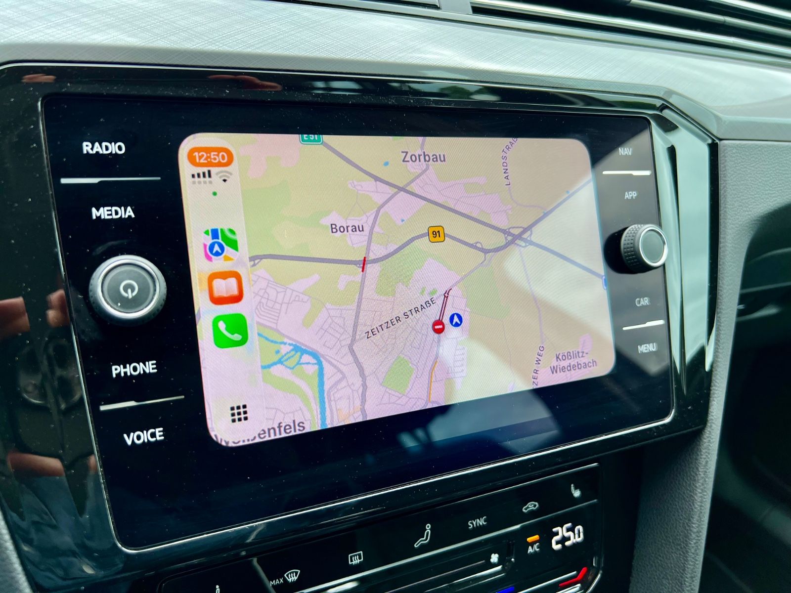 VW Passat Variant Business AAC NAVI SHZ MASSAGE