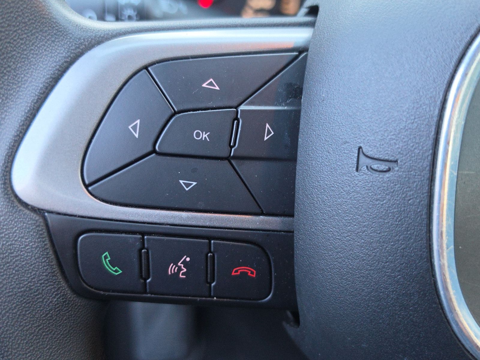 Fahrzeugabbildung Fiat Tipo Street NAVI SHZ PDC