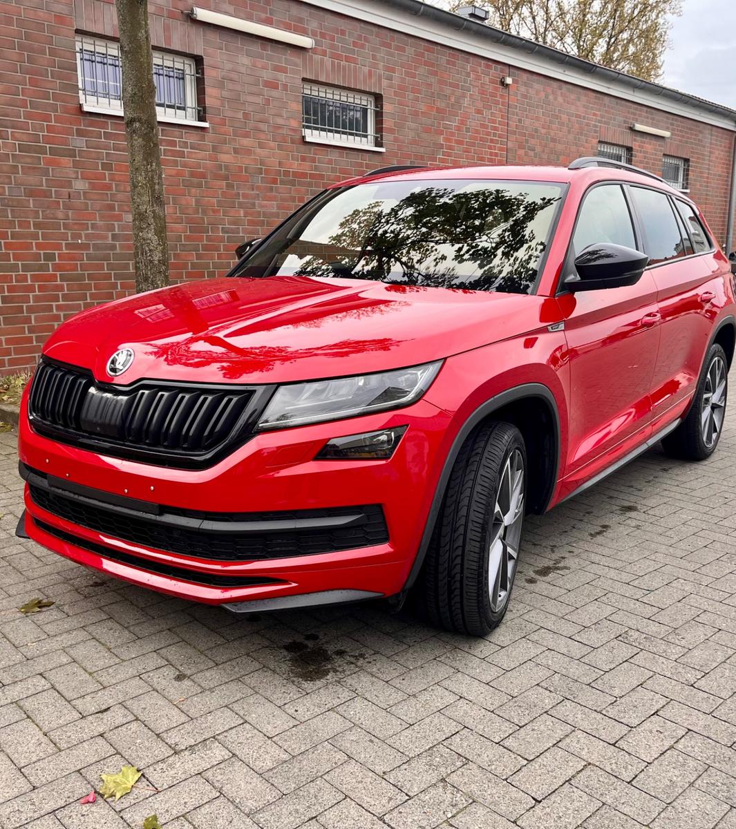 Skoda Kodiaq Ambition 4x4 *Autom.360Grad LED Panorama*