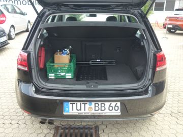 Volkswagen Golf - 8