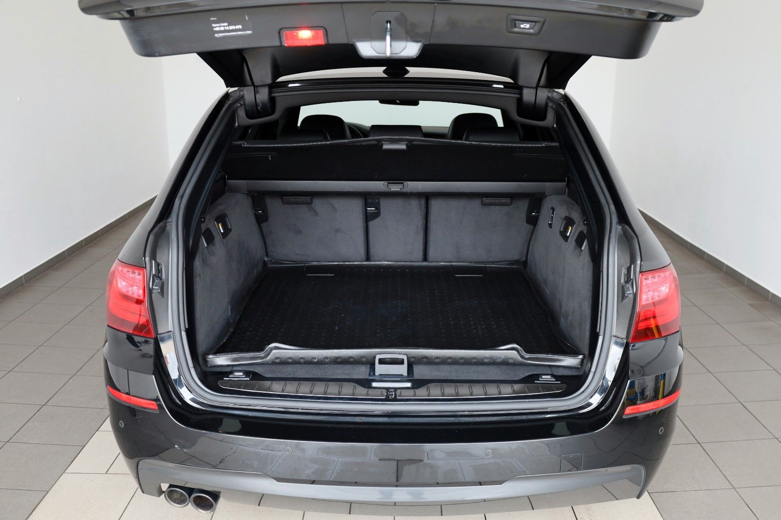 Fahrzeugabbildung BMW 530d Touring M Sport Leder,Navi,Xenon,ACC,SH,PDC