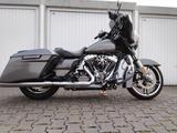 Harley-Davidson Street Glide Spezial - HARLEY-DAVIDSON ESSEN