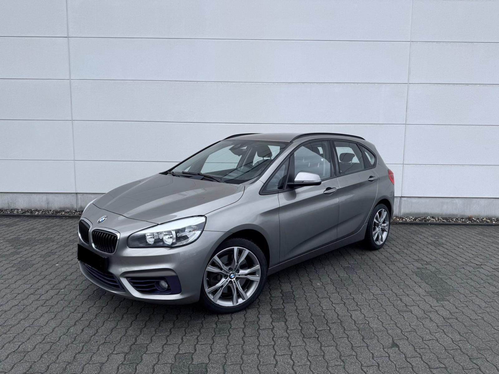 BMW 225i Active Tourer*Sport-Line*Leder*Navi*AHK*