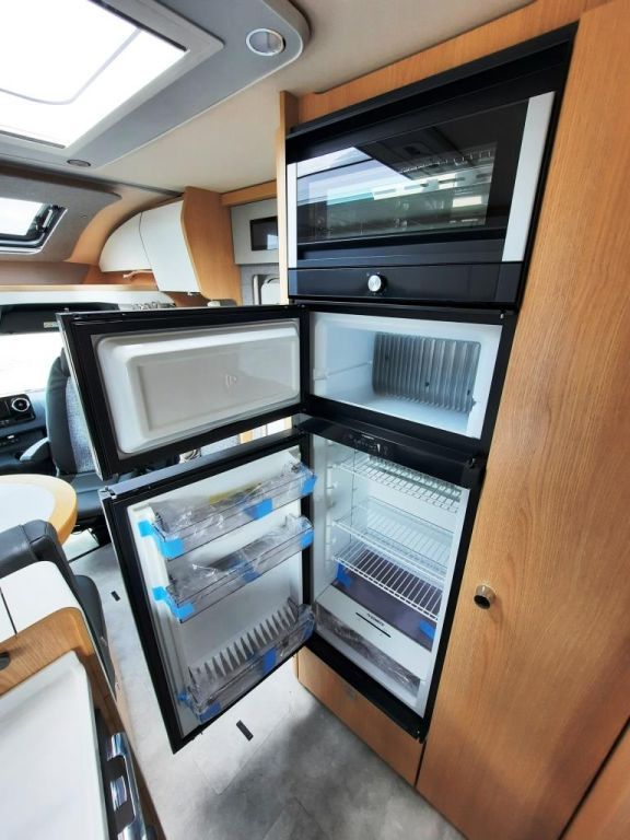 Fahrzeug Übersicht 15 Fahrzeugabbildung HYMER / ERIBA / HYMERCAR B-Klasse ML T 780 BlackLine Verfüg./Sparen Sie 1