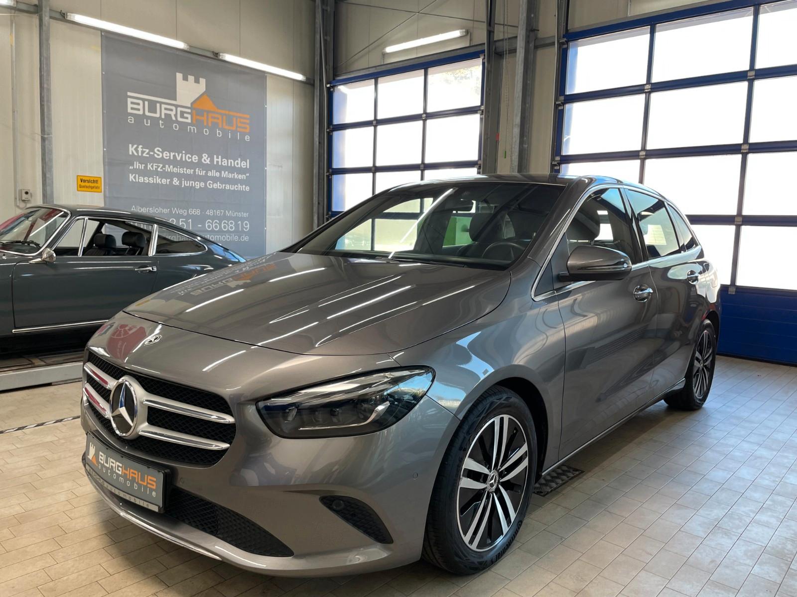 Mercedes-Benz B 180/AUTOM7G/SHZ/NAVI/AHK/KLIMA/LED/TEMPOM
