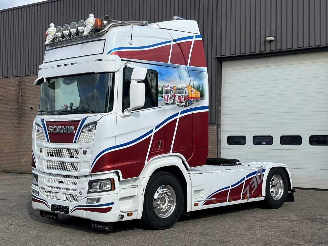 Scania R730 V8 / Retarder / Full air / Special interior