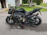 BMW S1000RR - STREETFIGHTER