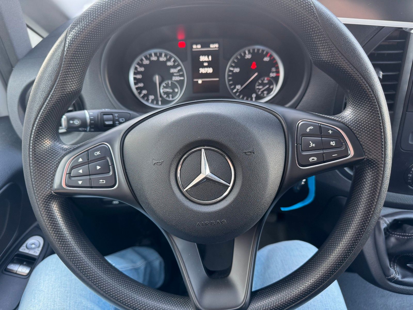 Fahrzeugabbildung Mercedes-Benz Vito 111 CDI Tourer Begleitfahrzeug BF3+ / WVZ