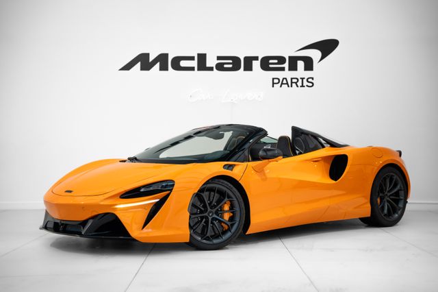 McLaren Artura Spider