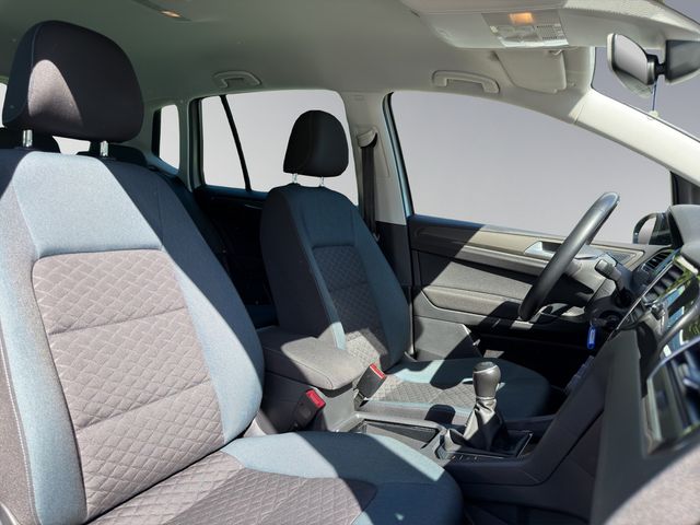 Golf Sportsvan 1.6 TDI IQ.DRIVE