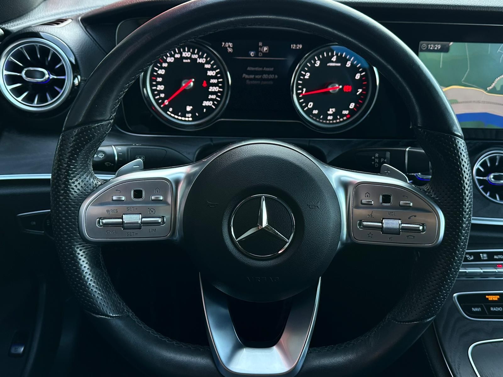 MERCEDES-BENZ E200 AMG CABRIO* MULTIBEAM#SHZ#360CAM#NAVI#TEMPO - Image 12