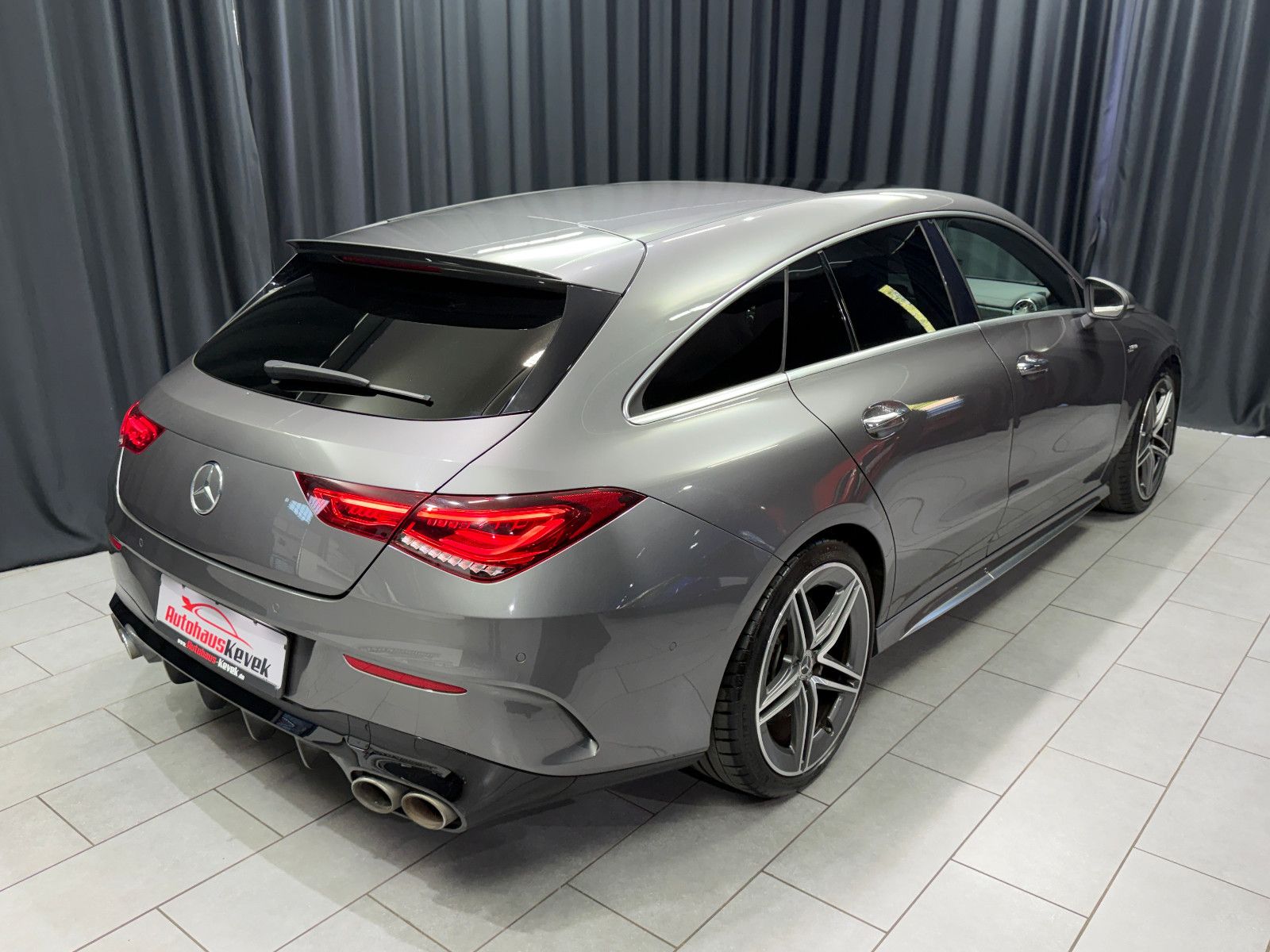 Fahrzeugabbildung Mercedes-Benz CLA 45 AMG Shooting Brake 4Matic|VOLL|