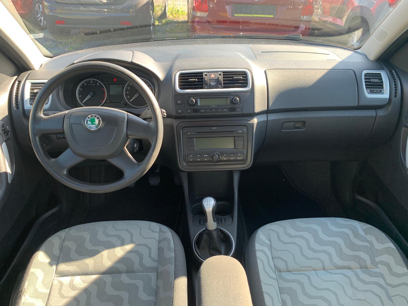 Skoda Roomster 2009 — photo 16