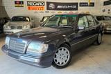 Mercedes-Benz E 320 W124 GETRAG Manual Gearbox - graue Mercedes-Benz 320