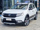 Dacia DACIA SANDERO STEPWAY 1.5 BLUE DCI 95 CV TECHROA - Dacia Sandero mit Diesel-Antrieb: Geländewagen