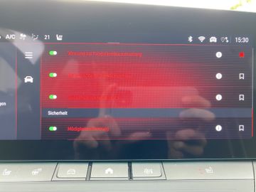 Bild 18 Opel Astra GS NAVI/SHZ+LHZ/PDC vo+hi+360Cam