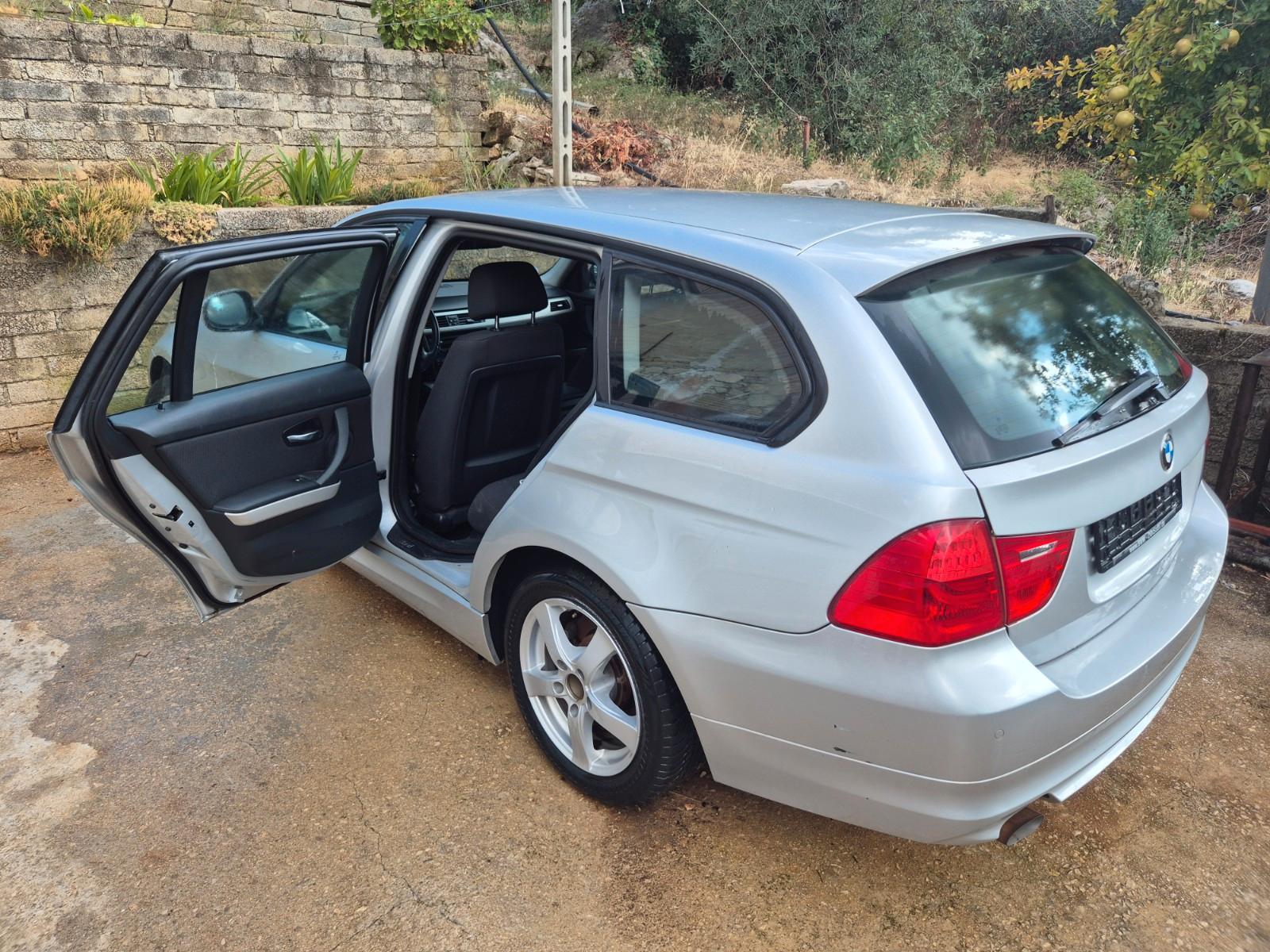 BMW 318 2009 — photo 10