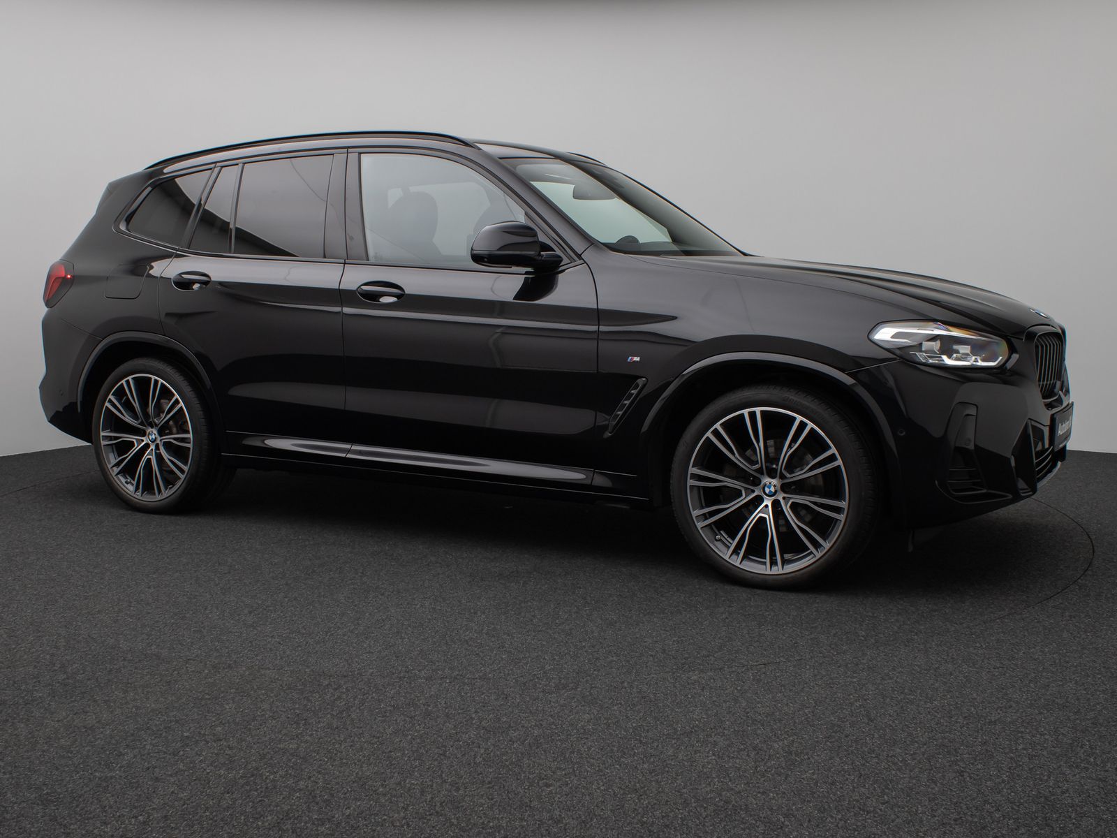 Fahrzeugabbildung BMW X3 xD20i M Sport Panorama 360°DAB Komfort 21Zoll