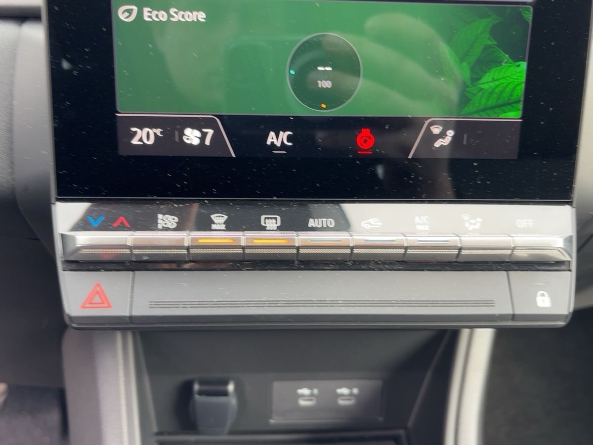 Fahrzeugabbildung Renault Captur Techno Mild Hybrid 160 EDC