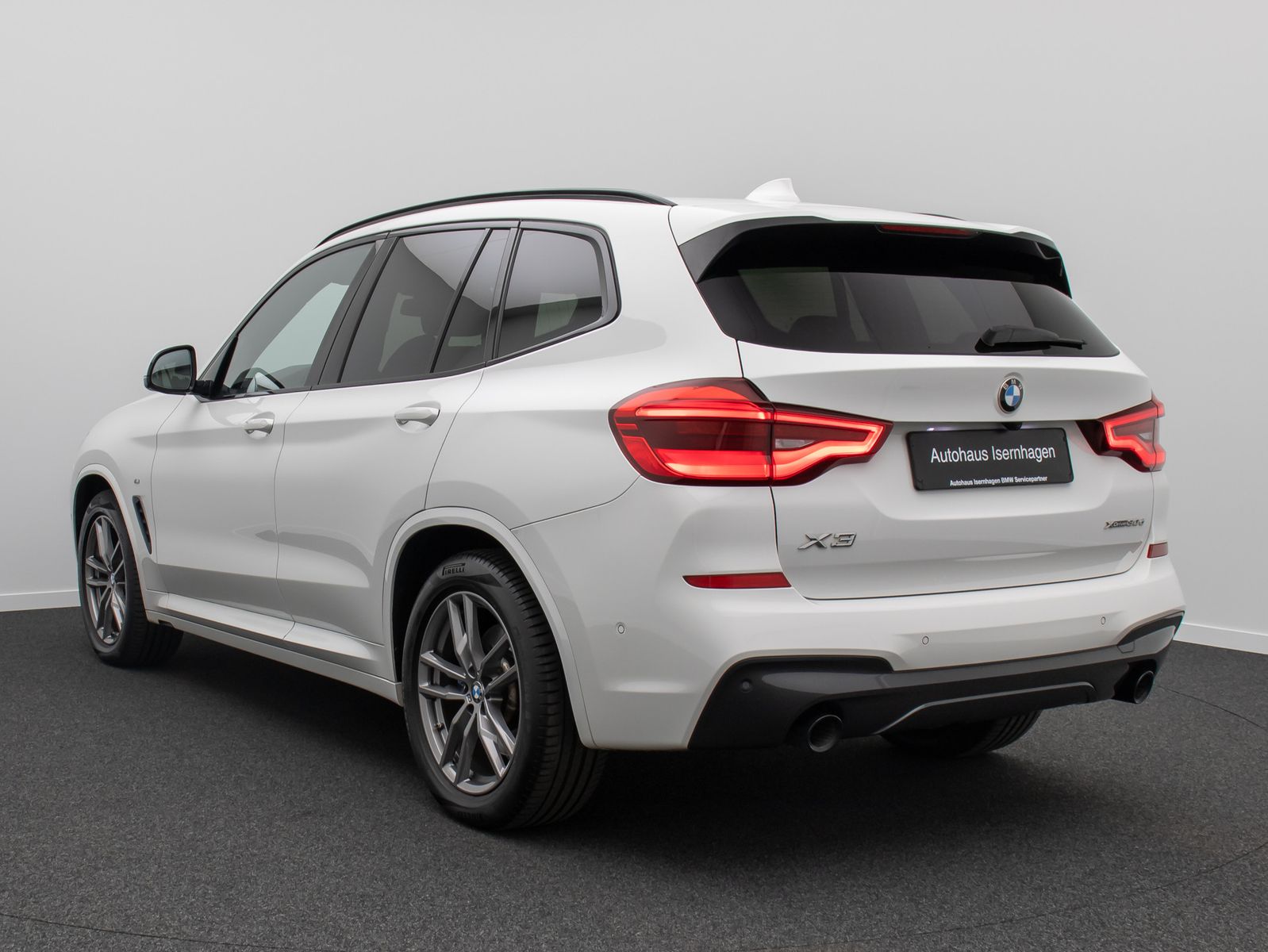 Fahrzeugabbildung BMW X3 xD30d M Sport ACC DAB H/K Kamera HUD Komfort