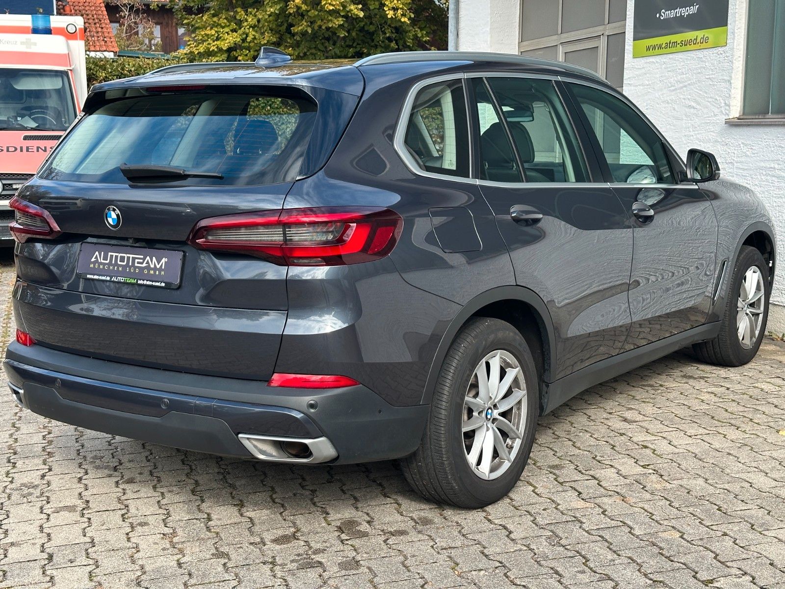 BMW X5 30d LASER Panorama HUD AHK ACC Tempomat foto 2