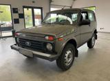 Lada Niva Taiga Original 4x4 | LKW Zulassung BOX - Lada Taiga mit Benzin-Antrieb: Allradantrieb