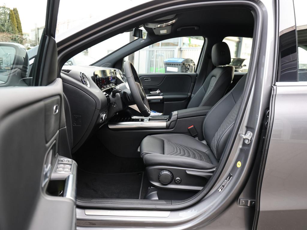 Mercedes-Benz B 180 Progressive Advanced Plus Distr. LED Navi