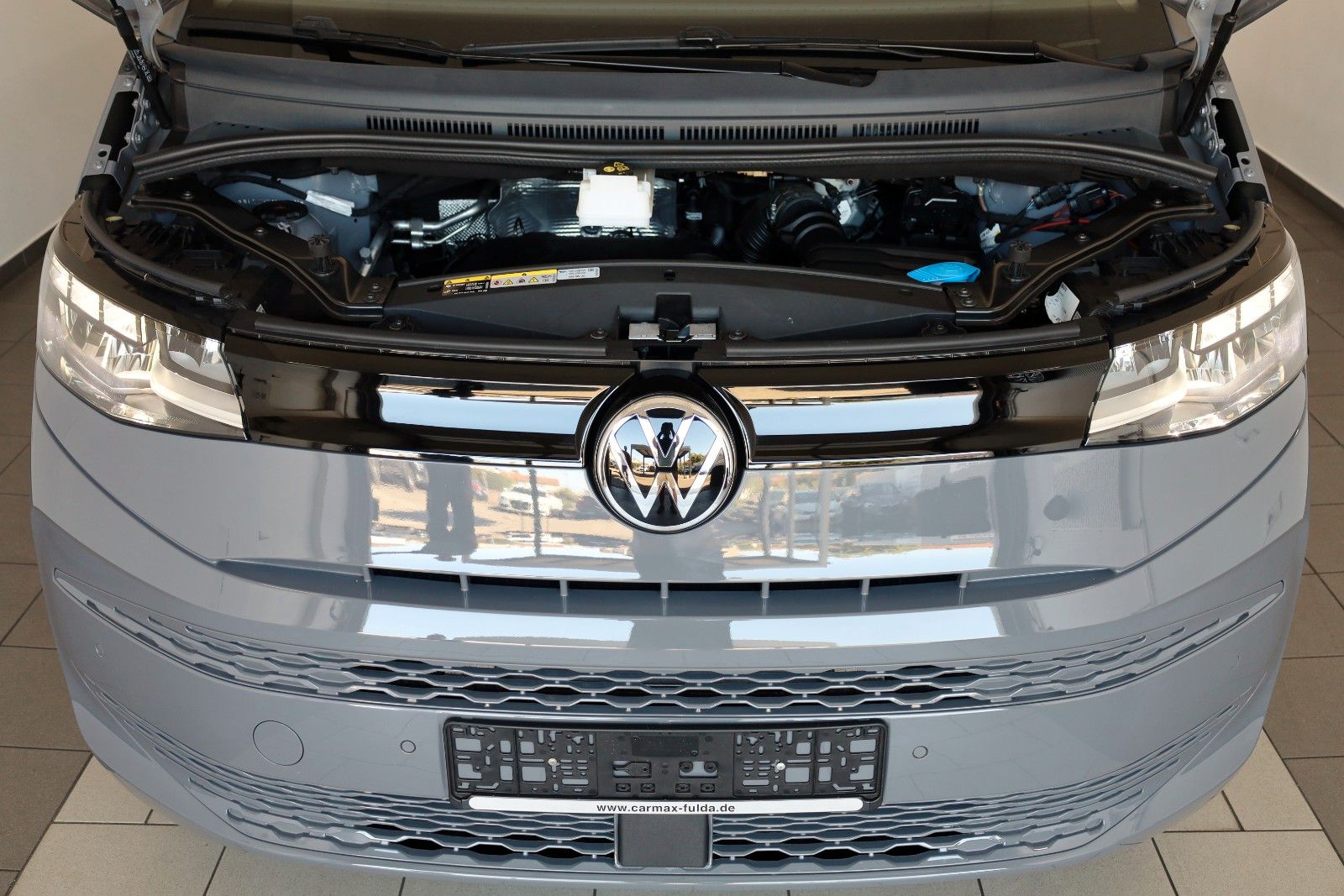 Fahrzeugabbildung Volkswagen T7 Multivan lang Space- Camper/Lounge/Slide,WR
