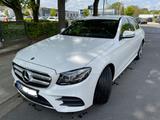 Mercedes-Benz E 220 d Autom. -