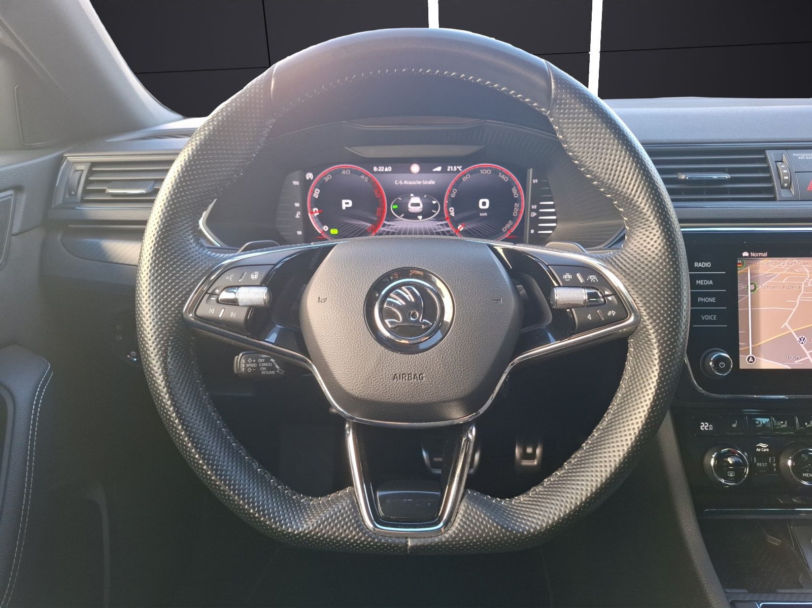 Fahrzeugabbildung SKODA Superb Combi TDI Sportline DSG Matrix Navi AID A