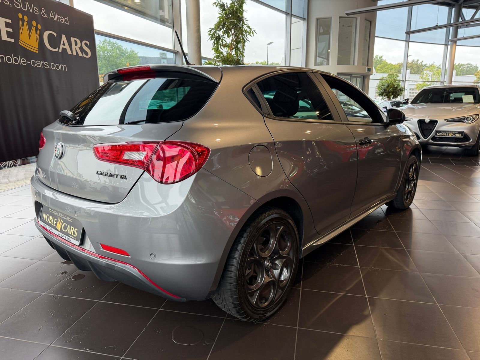 Fahrzeugabbildung Alfa Romeo Giulietta Sport SitzHz PDC NAVI