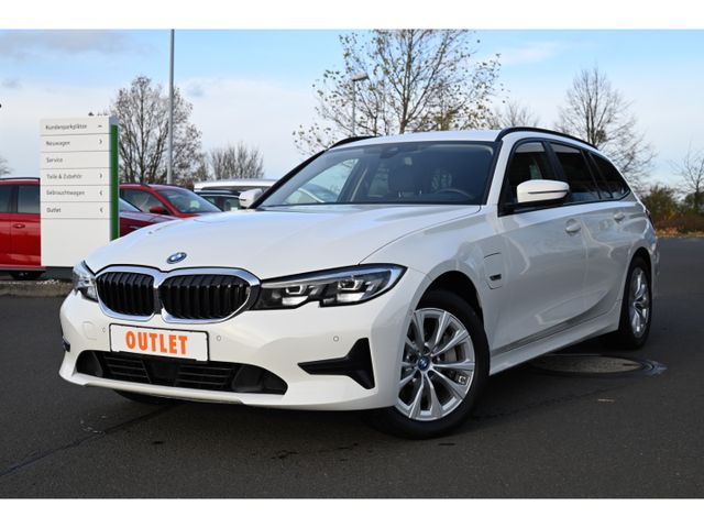 BMW 330 e Touring 330e Navi LED ACC Leder SHz. Apple