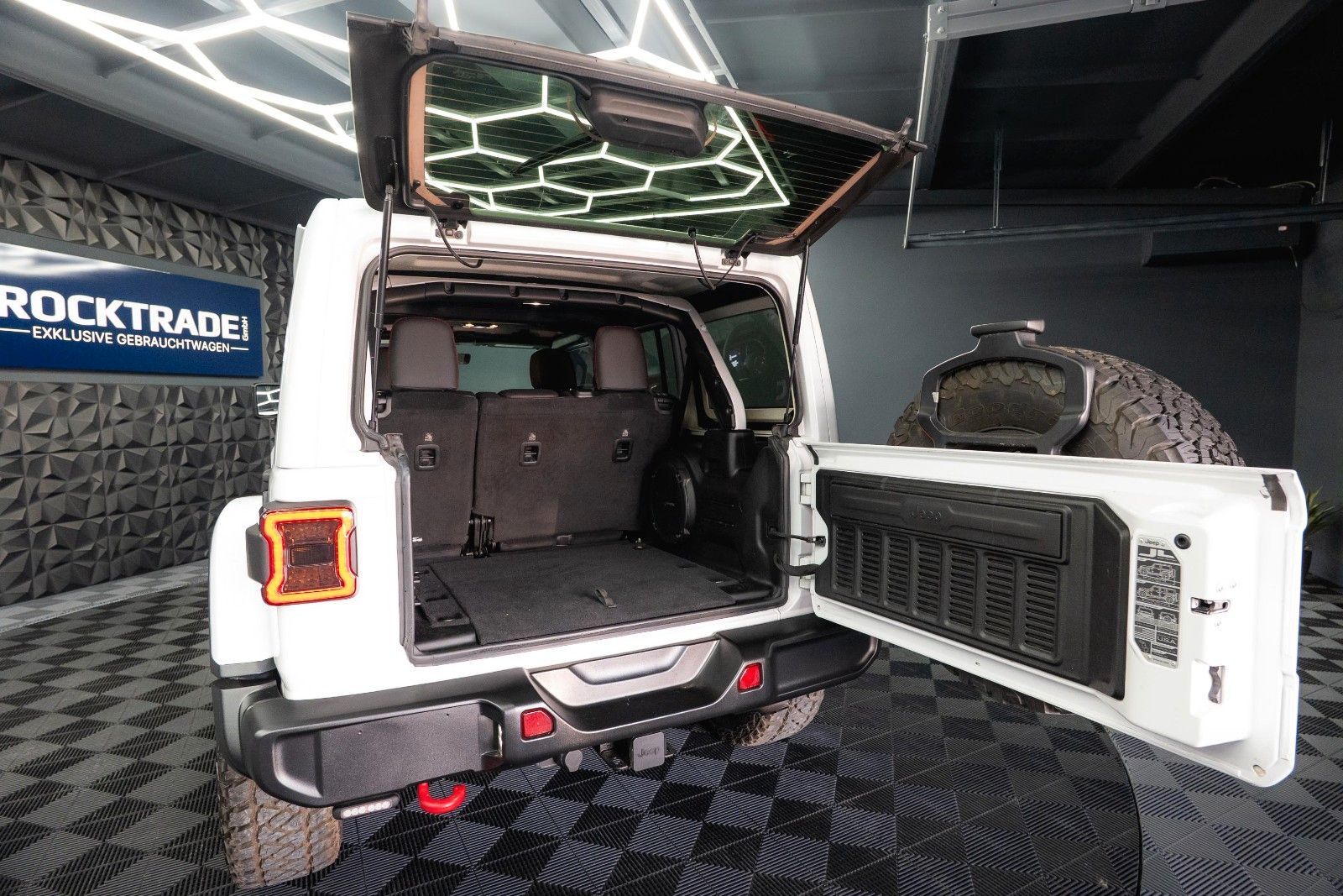 Fahrzeugabbildung Jeep Wrangler 3.6 V6 UNLIMITED RUBICON OFFROAD 4x4