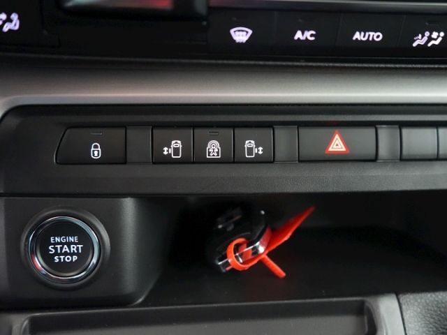 Zafira Life e TOURER M 75 kWh+RÜCKFAHRKAMERA+XEN