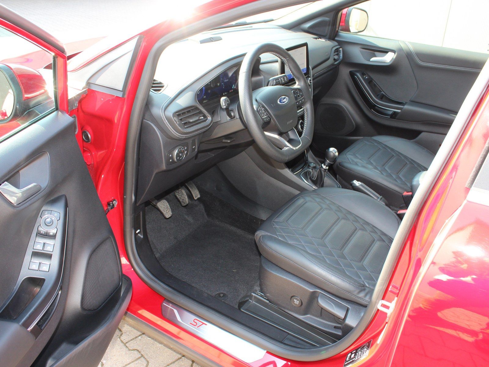 Fahrzeugabbildung Ford Puma ST-Line Vignale 1,0 EcoBoost