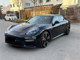 Porsche Panamera GTS Sport Design Chrono Carbon 21ZOLL