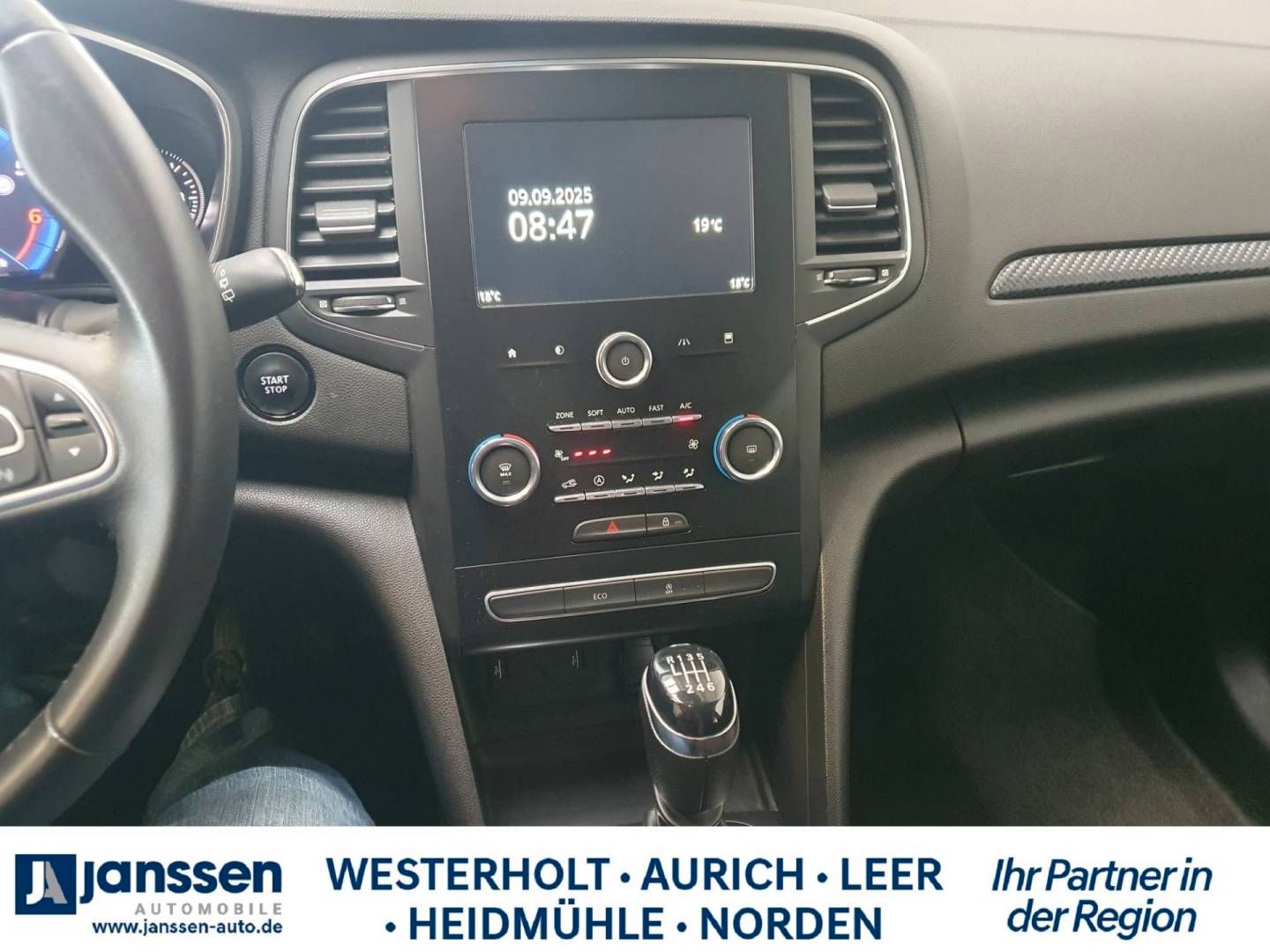 Fahrzeugabbildung Renault MEGANE LIMITED TCe 140 GPF