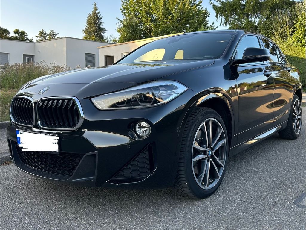 Image of BMW X2