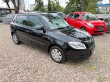 Skoda Fabia 1.2l 44 kW Classic 2.Hd Klima - Skoda Fabia mit Benzin-Antrieb: Schwarz, Limousine, 1.2