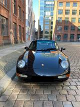 Porsche 993 Carrera Coupé Schwarz/Schwarz
