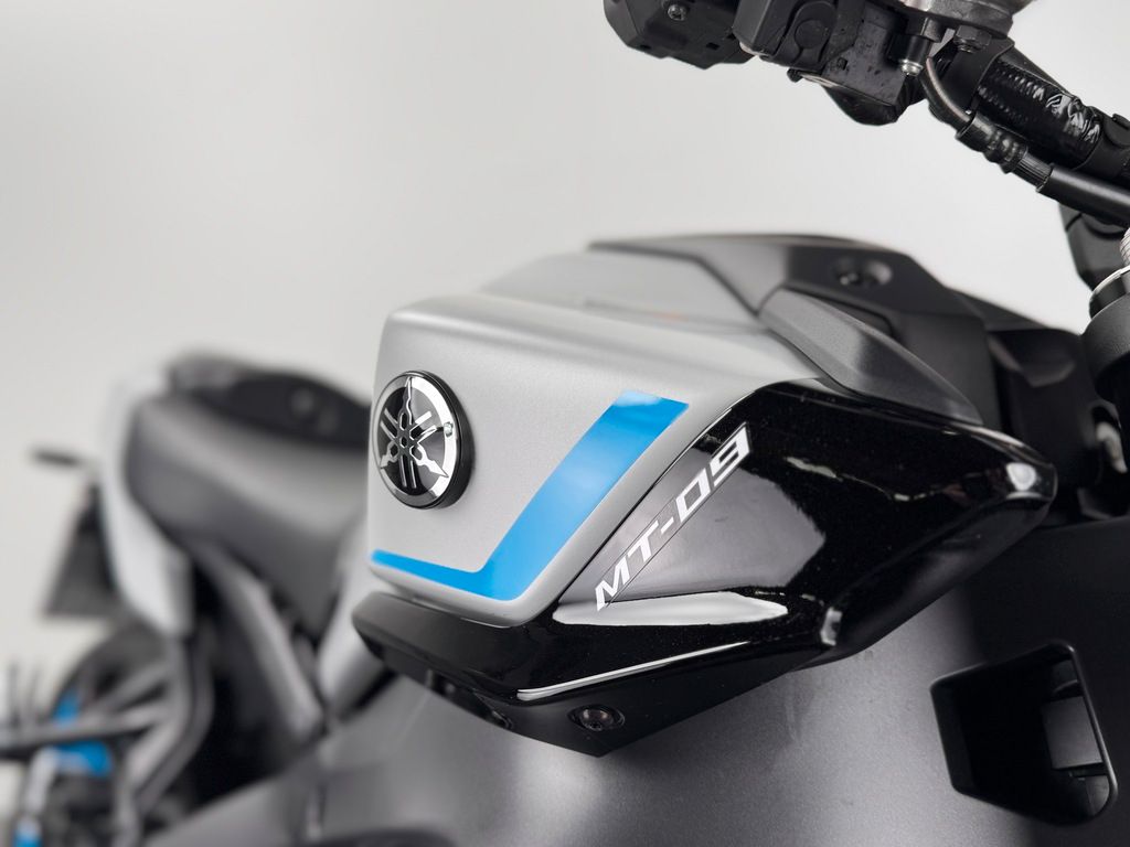 Fahrzeugabbildung Yamaha MT-09 *TOP-ZUSTAND *SERVICE NEU