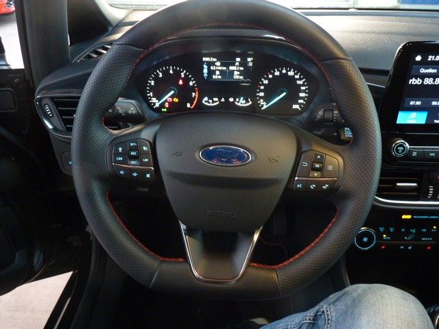 Fahrzeugabbildung Ford Fiesta ST-Line Winterpaket
