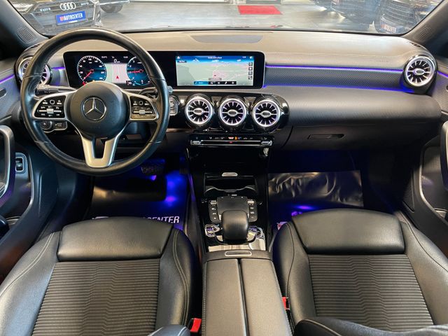 Mercedes-Benz CLA 180 *NAVI*LANE-ASSIST*KAMERA*NAVI*PDC*SZHZ*