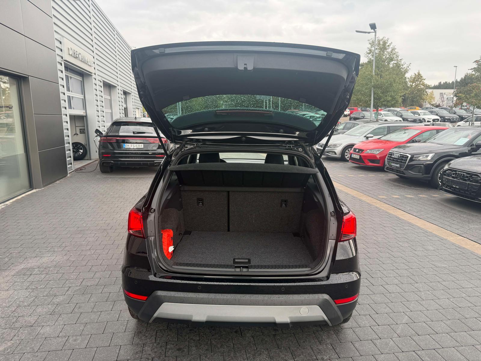 Seat Arona 1.5 TSI DSG Xcell. LED KAM Dina. KESSY SHZ