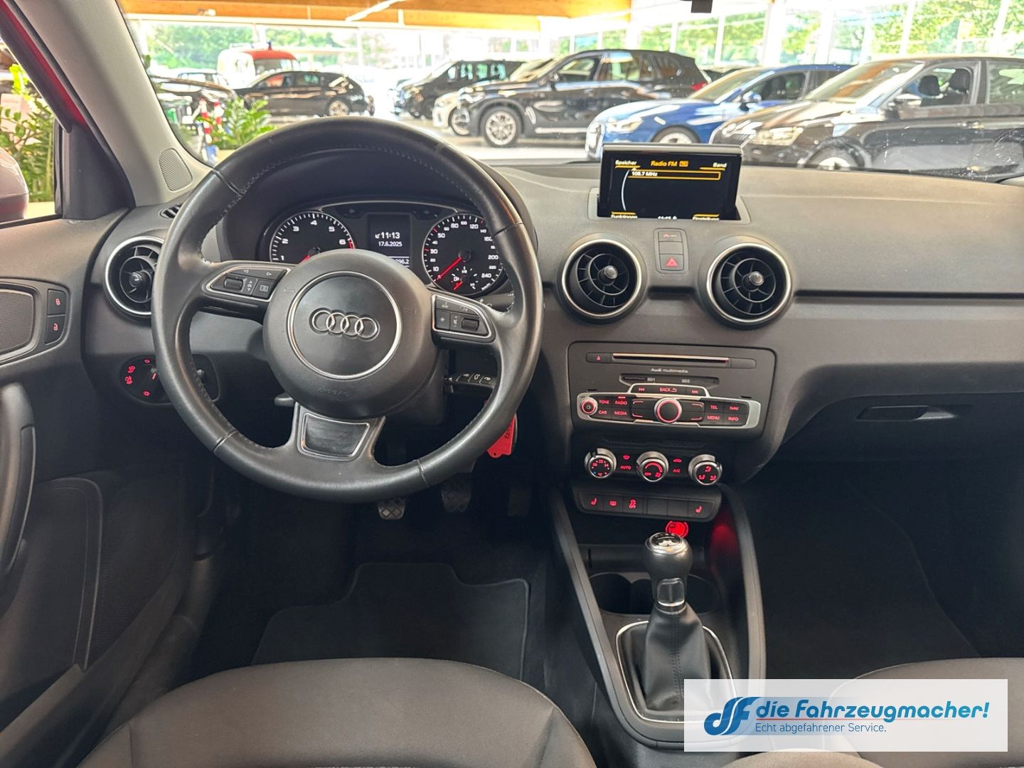 Fahrzeugabbildung Audi A1 Sportback 1.0 TFSI S line Navi Bi-Xenon Klima