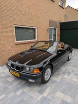 BMW E36 325i Cabrio auto, airco - BMW 325 aus 1993
