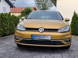 Volkswagen Golf 1.6 TDI Sound Sound - Volkswagen Golf mit Diesel-Antrieb: Standheizung, Limousine, 1.6