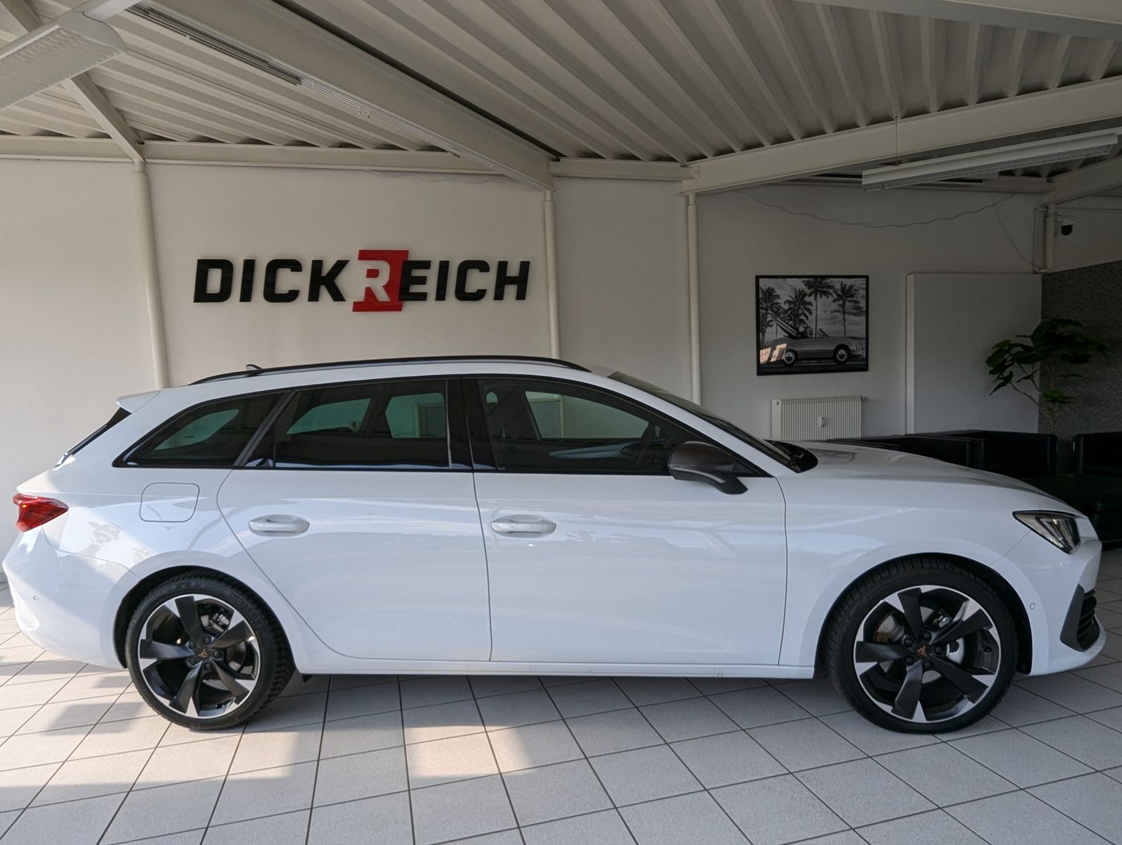 CUPRA Leon 1.5eTSI DSG Matrix Cam Vision+ Full Link - Image 9